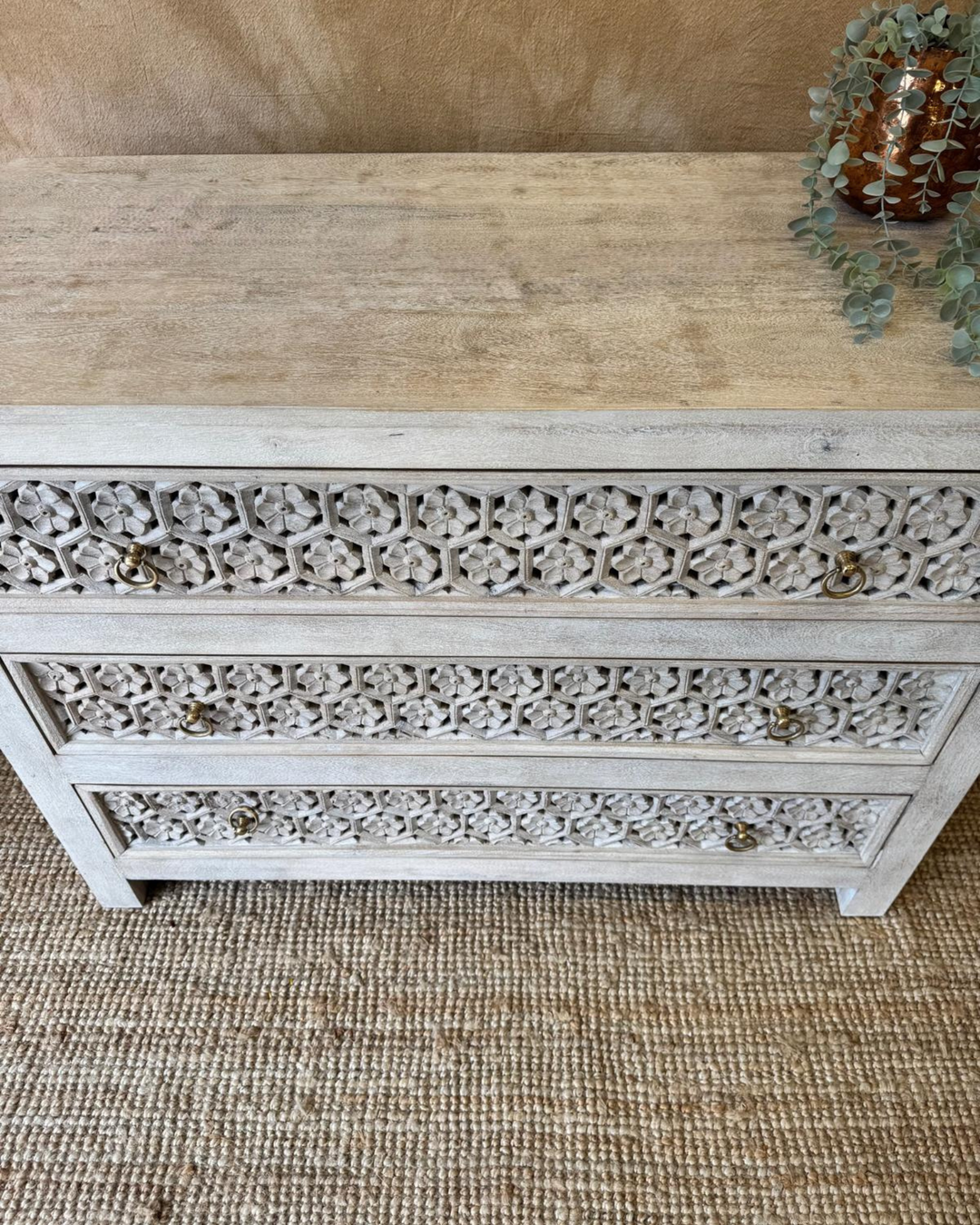 Carved Mango Wood Chest of Drawers with 3 Drawers and Washed Cream Finish